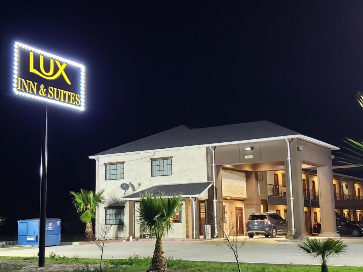 Lux Inn And Suites Three Rivers Zewnętrze zdjęcie